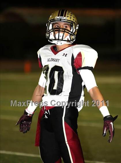 Thumbnail 2 in Loyola vs. Alemany photogallery.