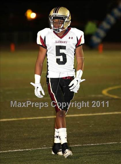 Thumbnail 1 in Loyola vs. Alemany photogallery.