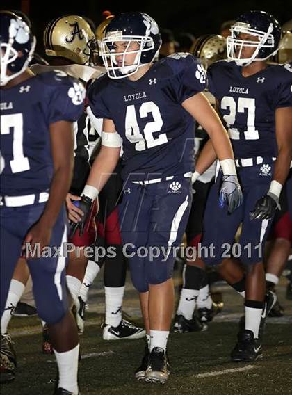Thumbnail 2 in Loyola vs. Alemany photogallery.