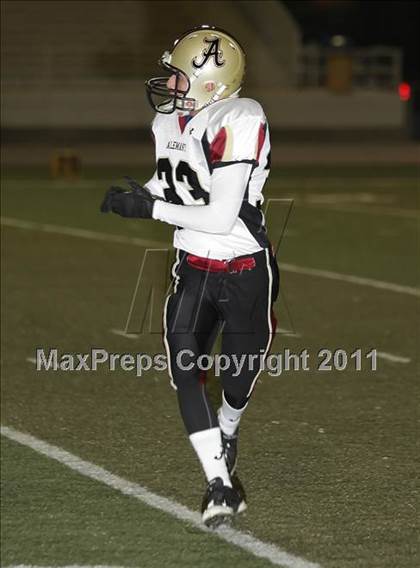 Thumbnail 1 in Loyola vs. Alemany photogallery.