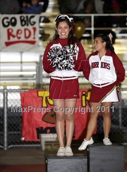 Thumbnail 2 in Loyola vs. Alemany photogallery.
