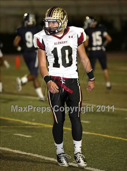 Thumbnail 3 in Loyola vs. Alemany photogallery.