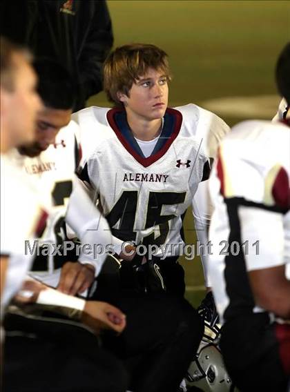 Thumbnail 2 in Loyola vs. Alemany photogallery.