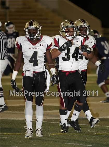 Thumbnail 3 in Loyola vs. Alemany photogallery.
