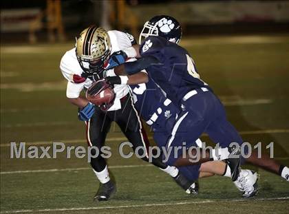 Thumbnail 1 in Loyola vs. Alemany photogallery.