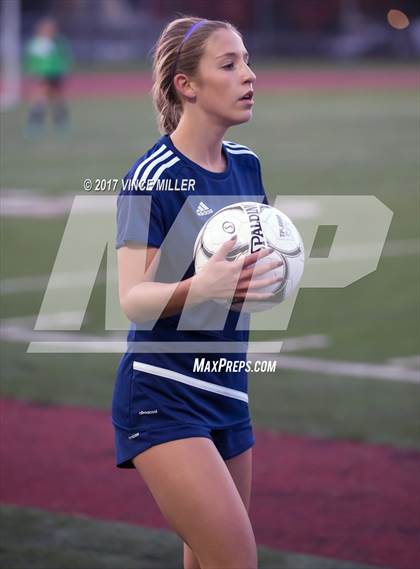 Thumbnail 3 in Bellarmine Prep vs Sumner (WIAA District Playoff) photogallery.