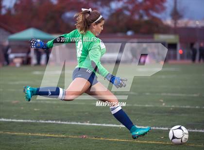 Thumbnail 3 in Bellarmine Prep vs Sumner (WIAA District Playoff) photogallery.