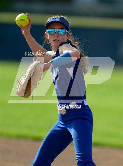 Thumbnail 1 in Davis Sr. @ Elk Grove photogallery.