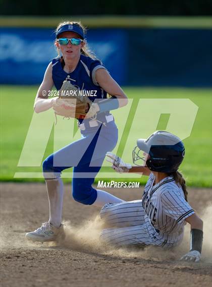 Thumbnail 1 in Davis Sr. @ Elk Grove photogallery.