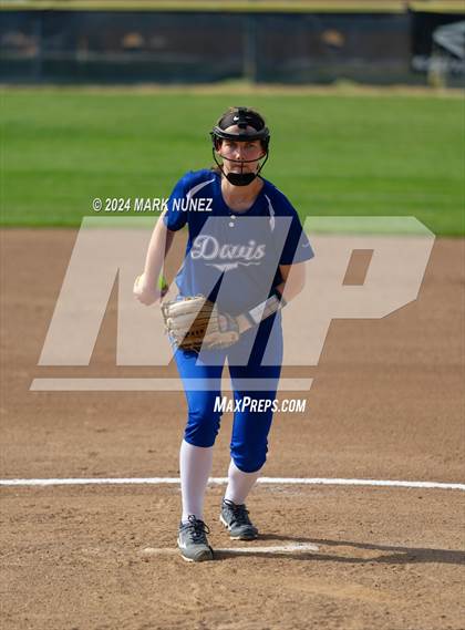 Thumbnail 1 in Davis Sr. @ Elk Grove photogallery.