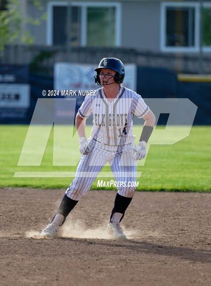Thumbnail 1 in Davis Sr. @ Elk Grove photogallery.