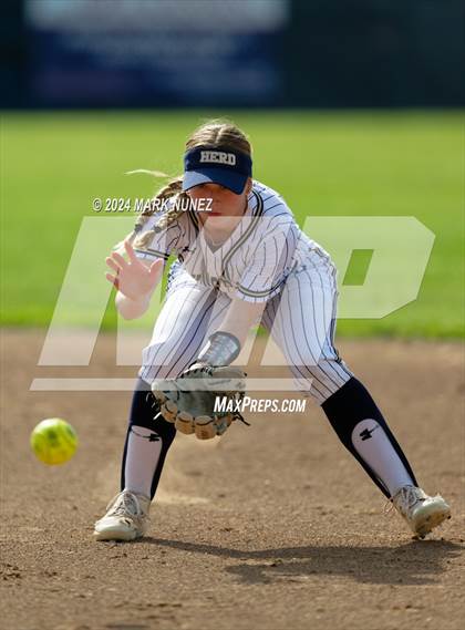 Thumbnail 3 in Davis Sr. @ Elk Grove photogallery.