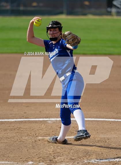 Thumbnail 3 in Davis Sr. @ Elk Grove photogallery.