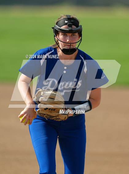 Thumbnail 3 in Davis Sr. @ Elk Grove photogallery.