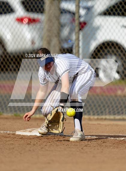 Thumbnail 3 in Davis Sr. @ Elk Grove photogallery.