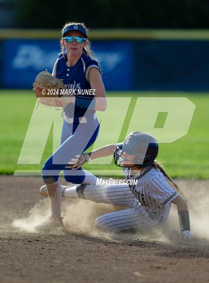 Thumbnail 3 in Davis Sr. @ Elk Grove photogallery.