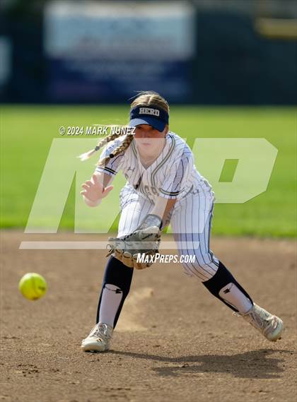 Thumbnail 2 in Davis Sr. @ Elk Grove photogallery.