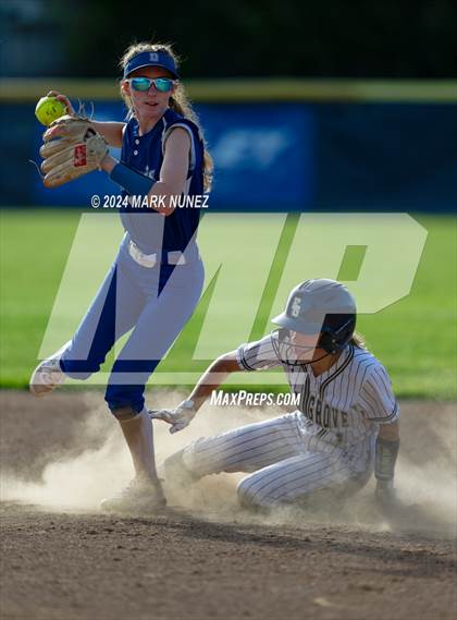 Thumbnail 2 in Davis Sr. @ Elk Grove photogallery.