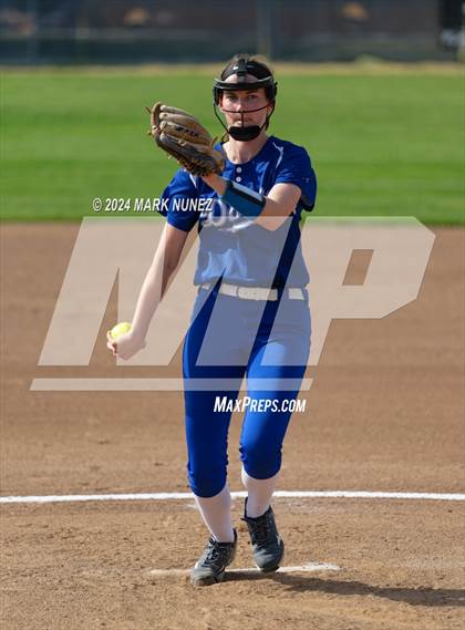 Thumbnail 1 in Davis Sr. @ Elk Grove photogallery.