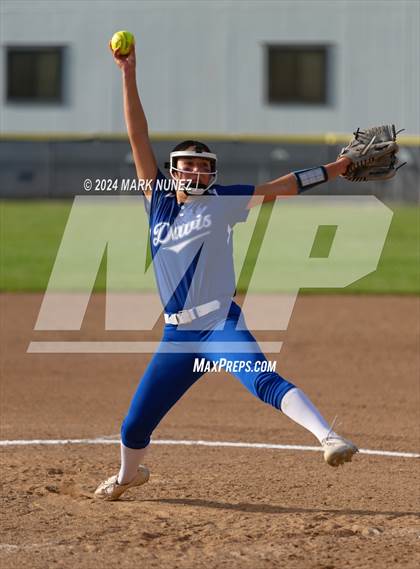 Thumbnail 1 in Davis Sr. @ Elk Grove photogallery.
