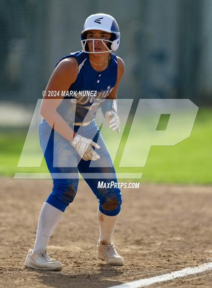 Thumbnail 2 in Davis Sr. @ Elk Grove photogallery.