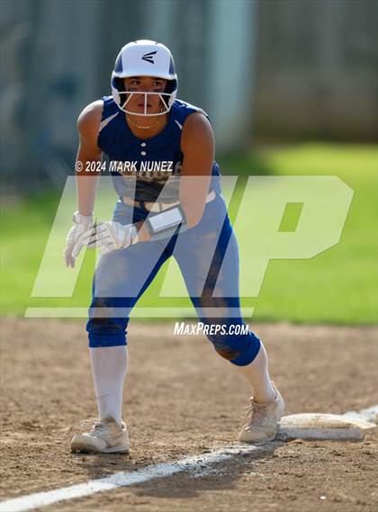 Thumbnail 1 in Davis Sr. @ Elk Grove photogallery.