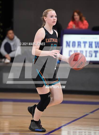 Thumbnail 2 in Eastmark vs. Show Low (Coyotes Basketball Invitational) photogallery.
