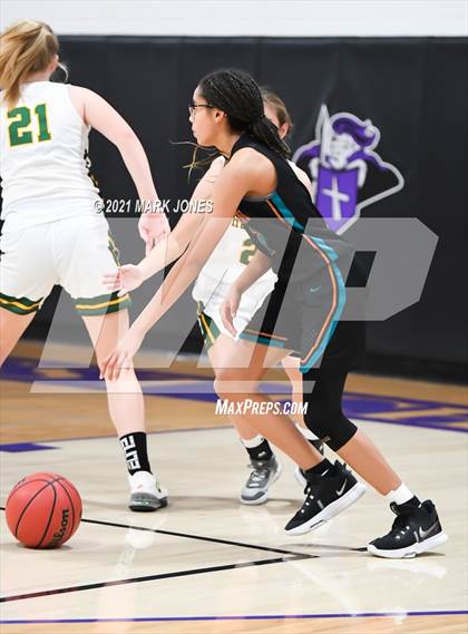 Thumbnail 3 in Eastmark vs. Show Low (Coyotes Basketball Invitational) photogallery.