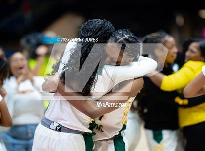 Thumbnail 1 in Baldwin vs Griffin (GHSA 4A State Championship) photogallery.