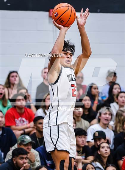 Thumbnail 3 in 'Iolani vs Montverde Academy (Iolani Classic Honolulu - Day 3) photogallery.