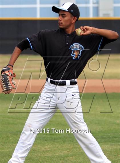 Thumbnail 2 in Azusa vs Pomona (CIF Division 5 Wildcard Round)  photogallery.