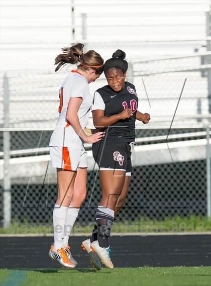 Thumbnail 3 in Marvin Ridge vs Sun Valley photogallery.
