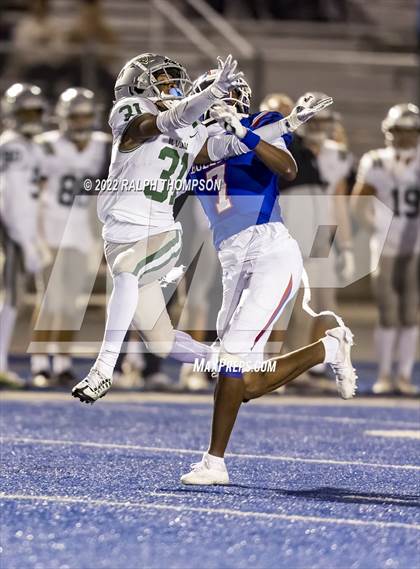 Thumbnail 2 in De La Salle @ Folsom (CIF NorCal D-1AA Final) photogallery.