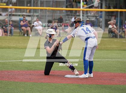 Thumbnail 1 in Doyle vs. Sterlington (LHSAA Division 3 Non-Select Final) photogallery.