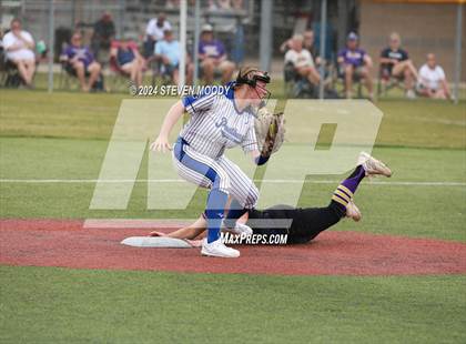 Thumbnail 1 in Doyle vs. Sterlington (LHSAA Division 3 Non-Select Final) photogallery.
