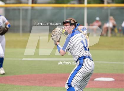 Thumbnail 1 in Doyle vs. Sterlington (LHSAA Division 3 Non-Select Final) photogallery.