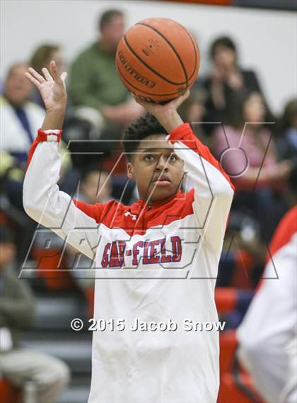 Thumbnail 2 in Gar-Field vs. Patriot photogallery.