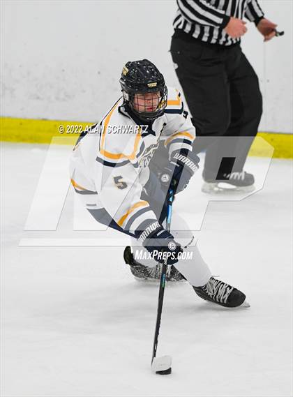Thumbnail 3 in Webster Thomas vs Aquinas Institute (Section V Class B Final) photogallery.