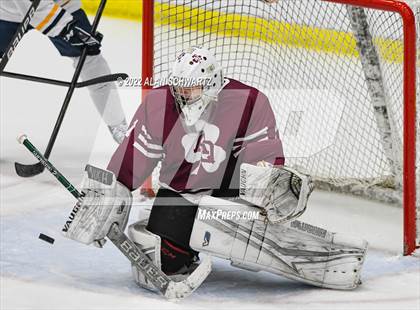 Thumbnail 3 in Webster Thomas vs Aquinas Institute (Section V Class B Final) photogallery.