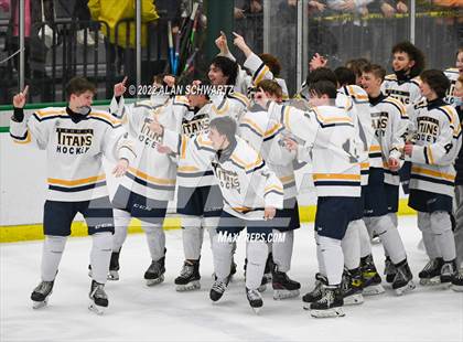 Thumbnail 3 in Webster Thomas vs Aquinas Institute (Section V Class B Final) photogallery.