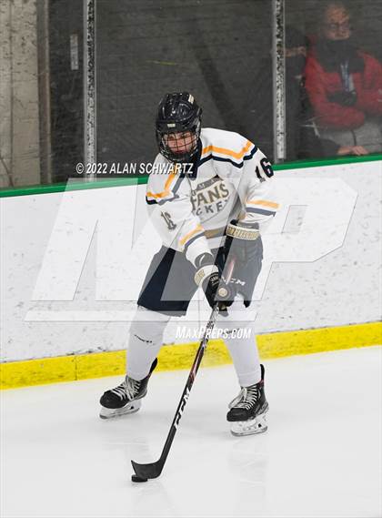 Thumbnail 1 in Webster Thomas vs Aquinas Institute (Section V Class B Final) photogallery.