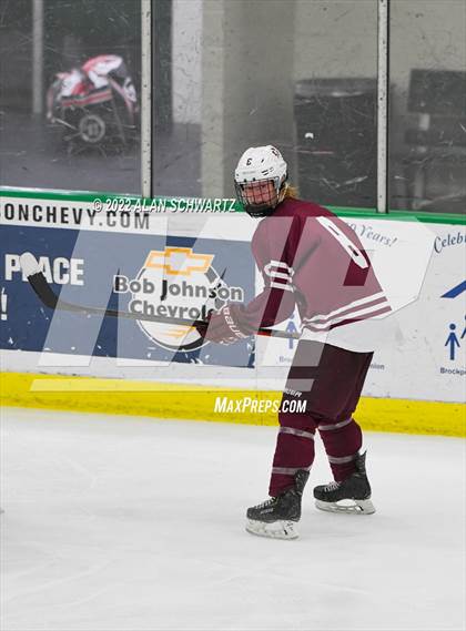 Thumbnail 1 in Webster Thomas vs Aquinas Institute (Section V Class B Final) photogallery.