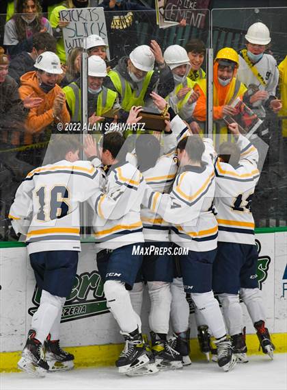 Thumbnail 2 in Webster Thomas vs Aquinas Institute (Section V Class B Final) photogallery.