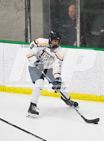 Thumbnail 2 in Webster Thomas vs Aquinas Institute (Section V Class B Final) photogallery.