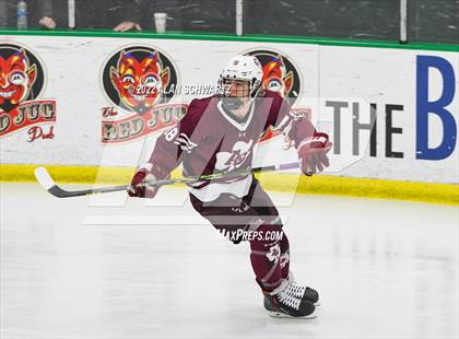 Thumbnail 3 in Webster Thomas vs Aquinas Institute (Section V Class B Final) photogallery.