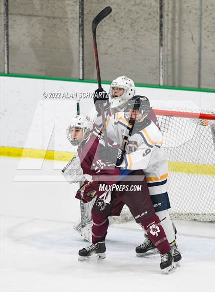 Thumbnail 3 in Webster Thomas vs Aquinas Institute (Section V Class B Final) photogallery.