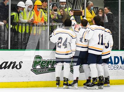 Thumbnail 1 in Webster Thomas vs Aquinas Institute (Section V Class B Final) photogallery.