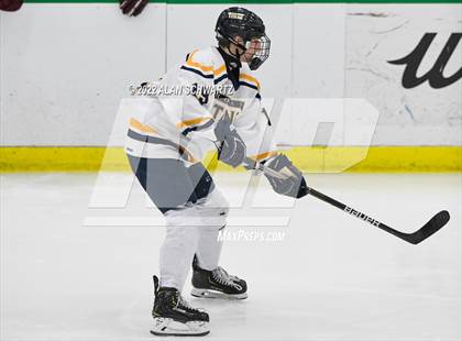 Thumbnail 1 in Webster Thomas vs Aquinas Institute (Section V Class B Final) photogallery.