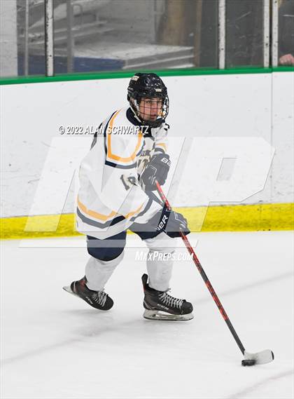 Thumbnail 1 in Webster Thomas vs Aquinas Institute (Section V Class B Final) photogallery.