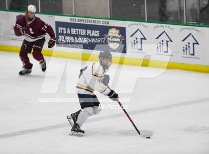 Thumbnail 2 in Webster Thomas vs Aquinas Institute (Section V Class B Final) photogallery.